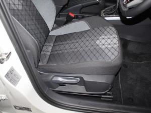 Volkswagen Polo 1.0 TSI R-LINE DSG - Image 17