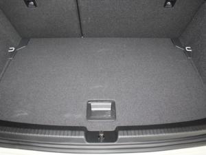 Volkswagen Polo 1.0 TSI R-LINE DSG - Image 8