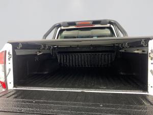 Nissan Navara 2.3D Stealth 4X4 automaticD/C - Image 17