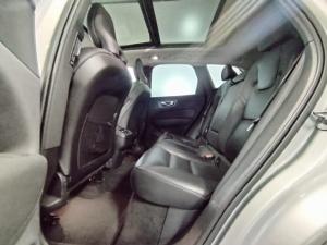 Volvo XC60 B5 AWD Plus Dark - Image 13