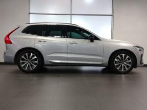 Volvo XC60 B5 AWD Plus Dark - Image 6