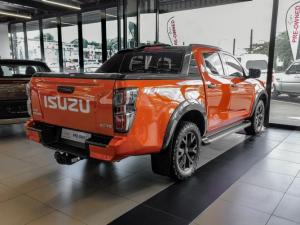Isuzu D-Max 3.0TD double cab V-Cross 4x4 - Image 3