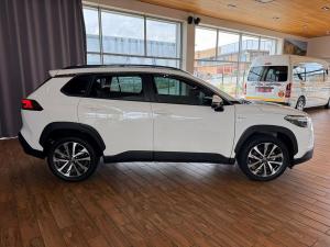 Toyota Corolla Cross 1.8 HEV XR - Image 9