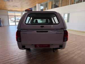 Toyota Hilux 2.0 single cab S (aircon) - Image 4