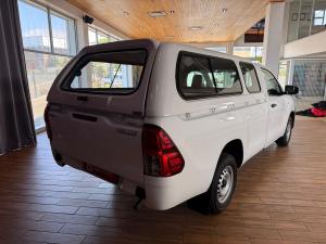 Toyota Hilux 2.0 single cab S (aircon) - Image 5