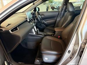 Toyota Corolla Cross 1.8 HEV XR - Image 15