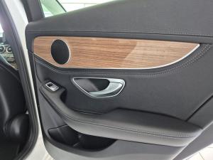 Mercedes-Benz C-Class C180 auto - Image 25