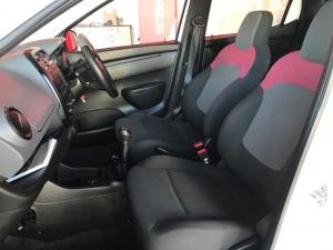 Renault Kwid 1.0 Techno manual - Image 9