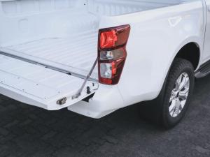 Isuzu D-Max 1.9TD double cab LS manual - Image 16