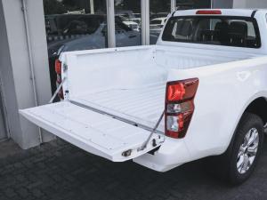 Isuzu D-Max 1.9TD double cab LS manual - Image 17