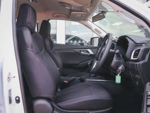 Isuzu D-Max 1.9TD double cab LS manual - Image 19