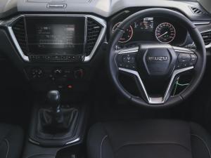 Isuzu D-Max 1.9TD double cab LS manual - Image 25