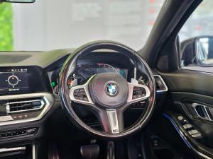 BMW 3 Series 320i Mzansi Edition - Image 17