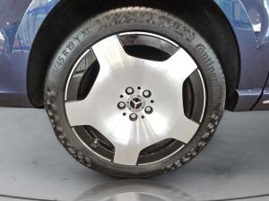 Mercedes-Benz V-Class V300d Exclusive - Image 9