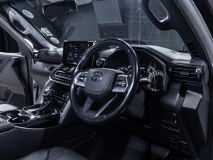 Toyota Land Cruiser 300 3.3D GX-R - Image 17