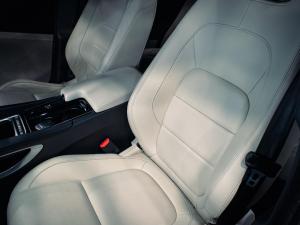 Jaguar F-Pace 30d AWD S First Edition - Image 19