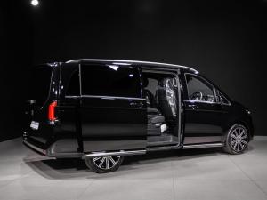 Mercedes-Benz V-Class V300d Exclusive - Image 22