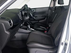 Hyundai Venue 1.0T Fluid auto - Image 9