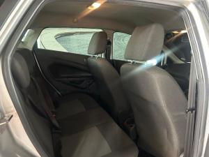 Ford Fiesta 5-door 1.4 Ambiente (aircon+audio) - Image 8