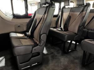 Toyota Quantum 2.8 LWB bus 11-seater GL - Image 8