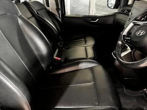 Hyundai Staria 2.2D Executive 11-seater - Image 4