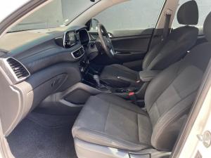 Hyundai Tucson 2.0 Premium auto - Image 10