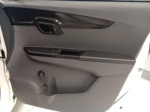 Mahindra KUV100 Nxt 1.2 G80 K2+ - Image 16