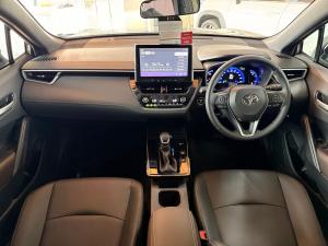 Toyota Corolla Cross 1.8 HEV XS - Image 15