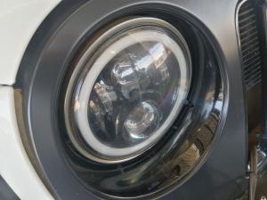 Jeep Wrangler Unlimited 3.6L Polar Edition - Image 15