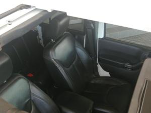 Jeep Wrangler Unlimited 3.6L Polar Edition - Image 27