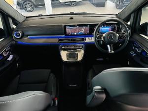 Mercedes-Benz V-Class V300d Exclusive - Image 3