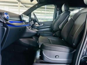 Mercedes-Benz V-Class V300d Exclusive - Image 5