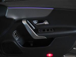 Mercedes-Benz CLA CLA220d Progressive - Image 15