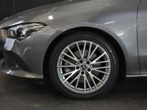Mercedes-Benz CLA CLA220d Progressive - Image 4