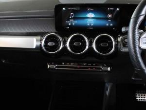 Mercedes-Benz GLB GLB220d 4Matic Progressive - Image 11