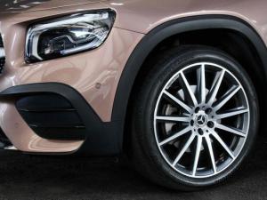 Mercedes-Benz GLB GLB220d 4Matic Progressive - Image 5