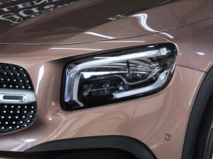 Mercedes-Benz GLB GLB220d 4Matic Progressive - Image 6