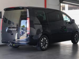 Hyundai Staria 2.2D Luxury - Image 8