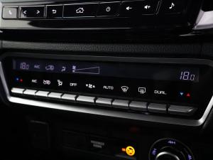 Isuzu D-Max 3.0TD double cab V-Cross 4x4 - Image 24