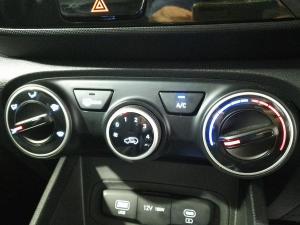 Hyundai Venue 1.2 Executive - Image 22