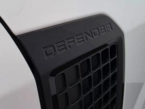 Land Rover Defender 110 D250 X-Dynamic SE - Image 10