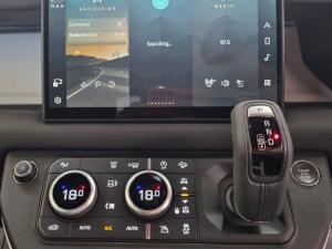 Land Rover Defender 110 D250 X-Dynamic SE - Image 12