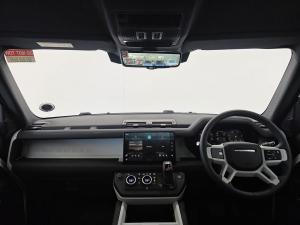 Land Rover Defender 110 D250 X-Dynamic SE - Image 20