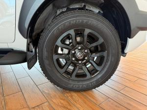 Toyota Hilux 2.8GD-6 double cab Legend auto - Image 8