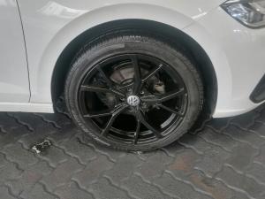 Volkswagen Polo hatch 1.0TSI Comfortline - Image 13