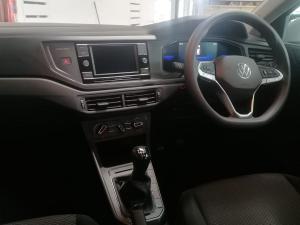 Volkswagen Polo hatch 1.0TSI Comfortline - Image 21