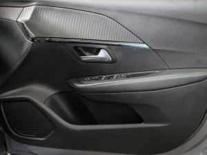 Peugeot 208 1.2T Allure manual - Image 27