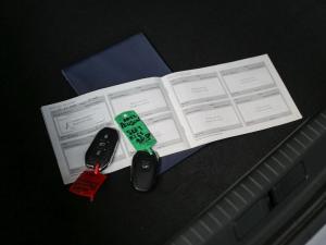 Peugeot 208 1.2T Allure manual - Image 28