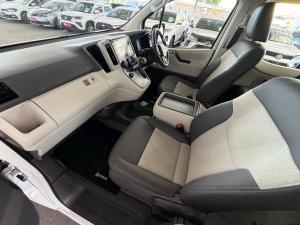 Toyota Quantum 2.8 SLWB bus 14-seater GL auto - Image 7