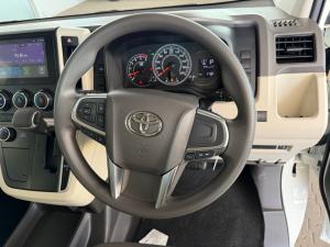 Toyota Quantum 2.8 SLWB bus 14-seater GL auto - Image 8